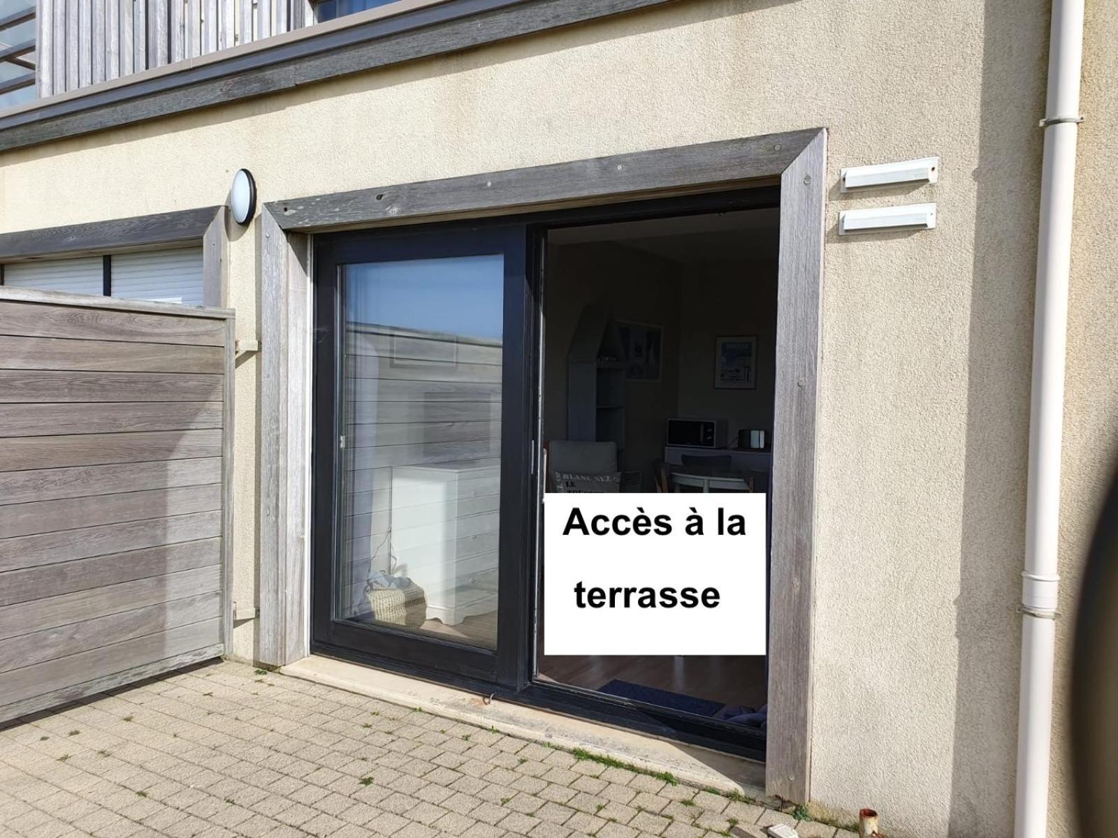 Brise De Mer Sur La Naturelle, Studio A Wimereux , Parking Esterno foto